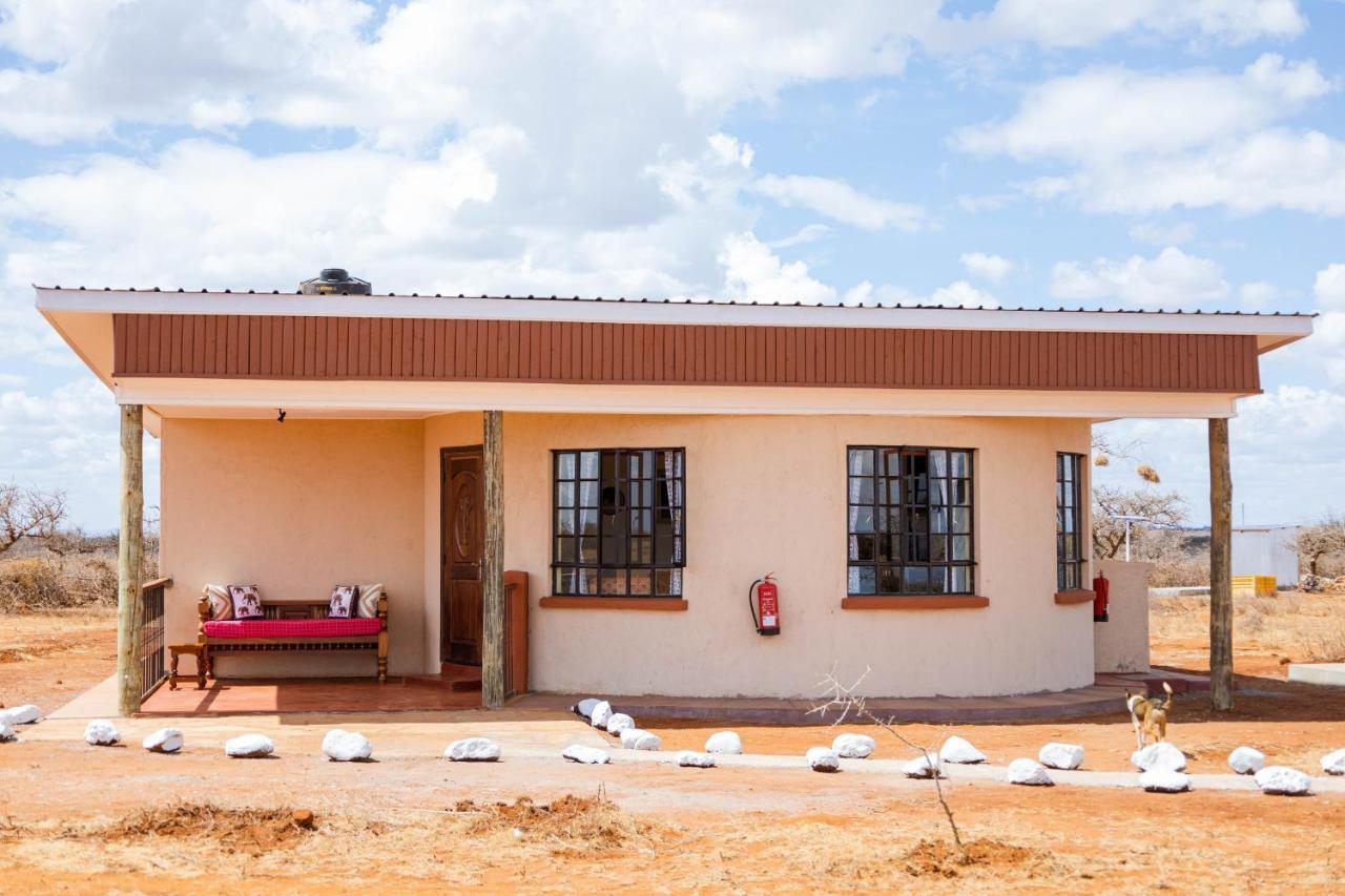 Wild Amboseli Ndovu Cottage. Экстерьер фото